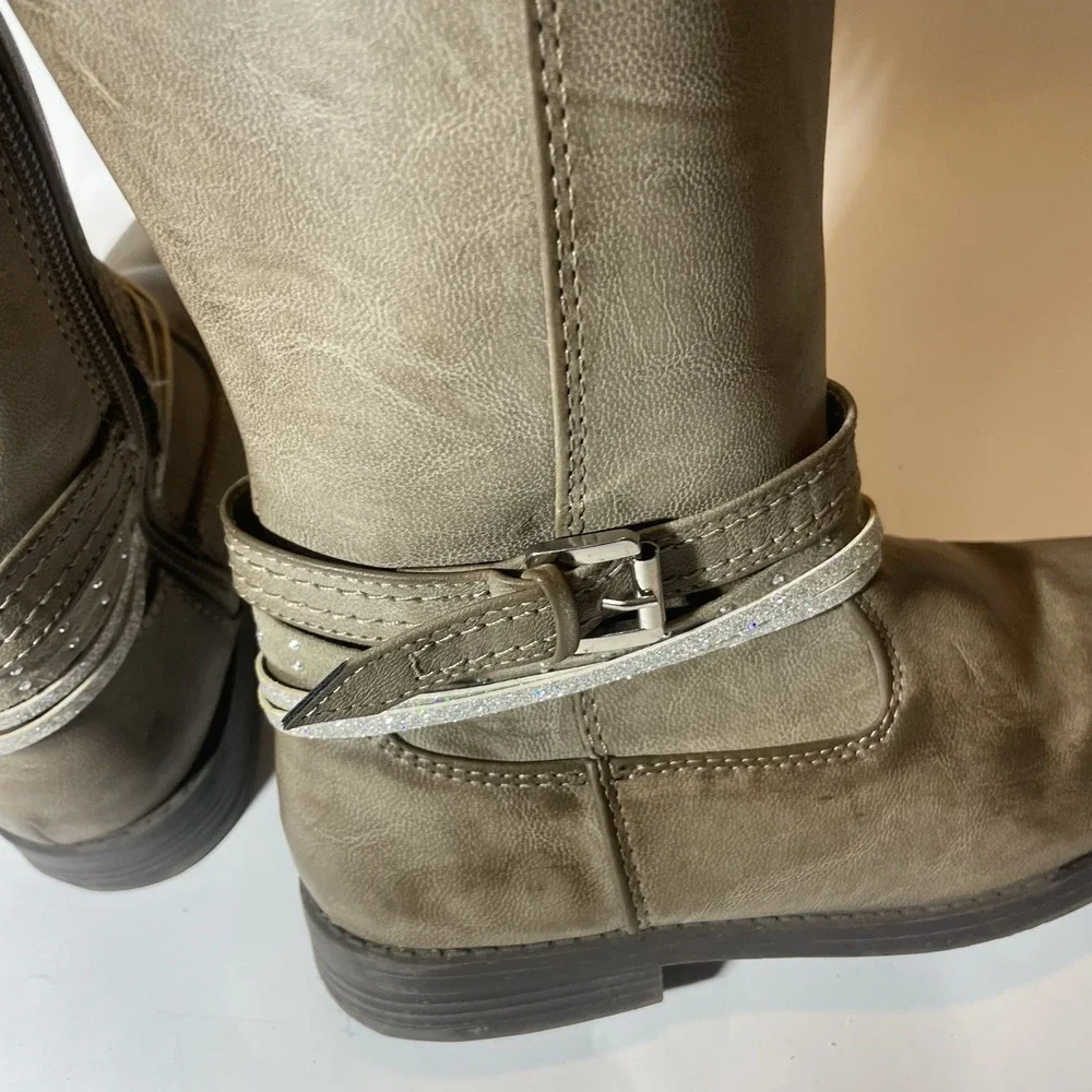 Kohls Girls Sz 2  Tan High Zip Up Boots